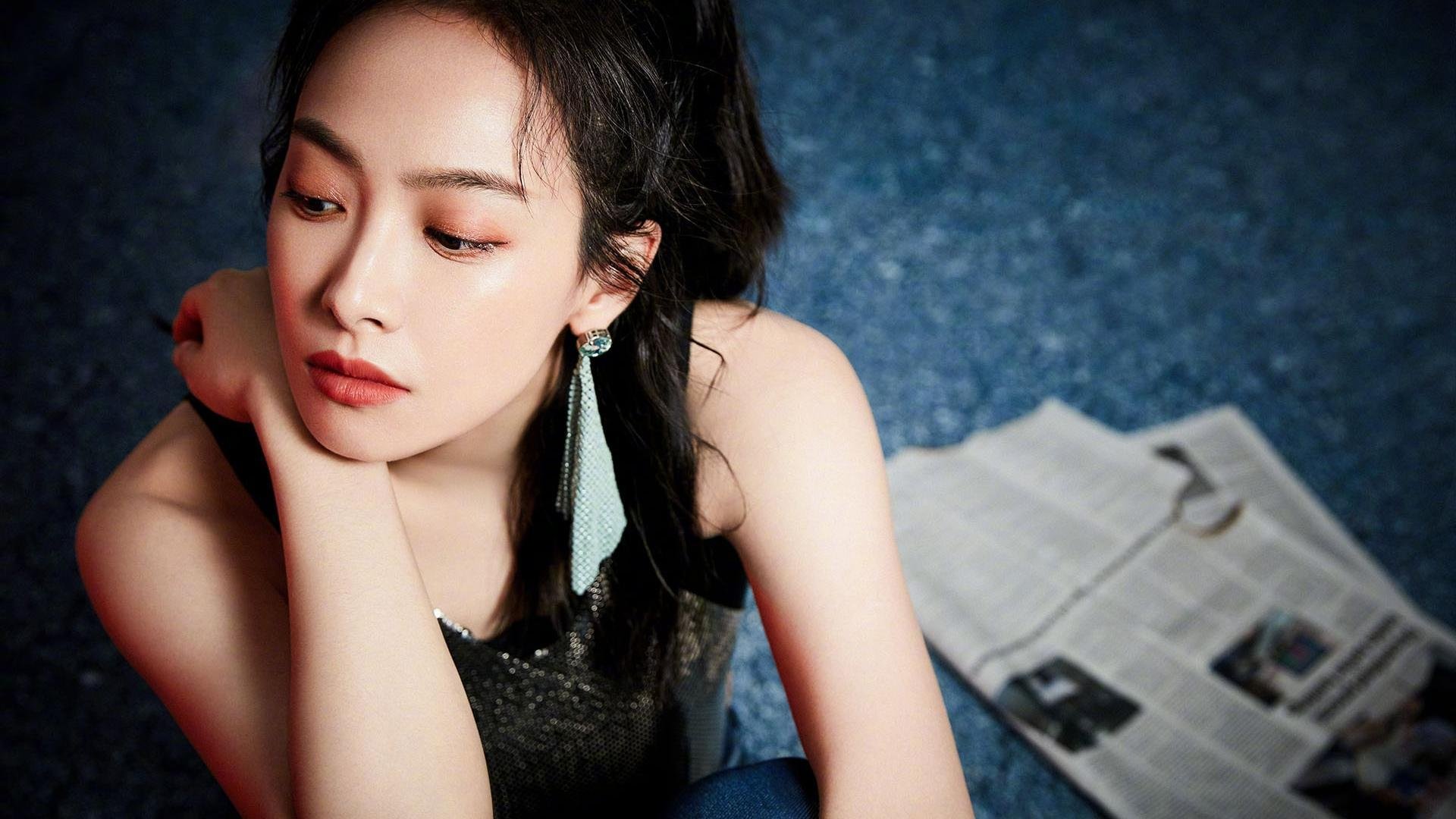 “高新体育中心网球赛:经典对决,再现精彩绝伦的比赛”