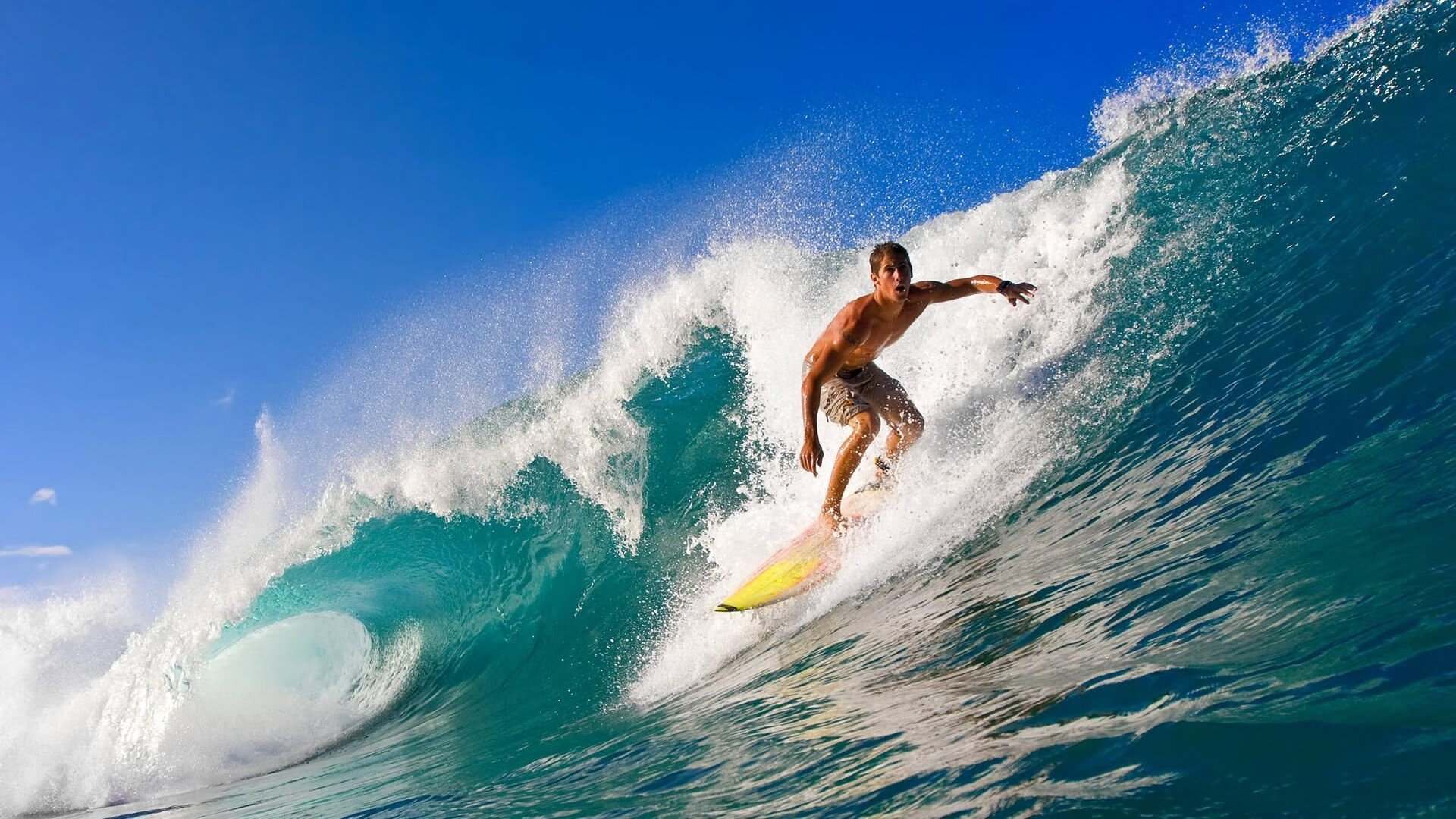 爱游戏在线-中国女篮在国际友谊赛中豪取胜利，士气高昂，中国女篮国际比赛