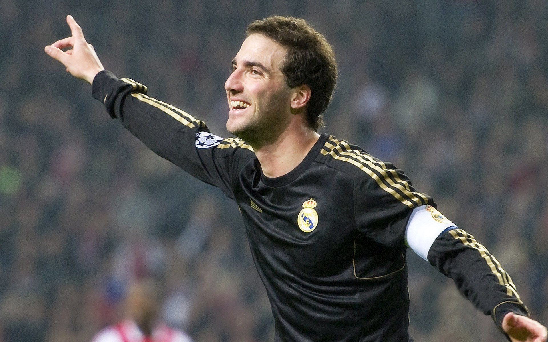 比赛战况:名将郑重挑战新晋黑马